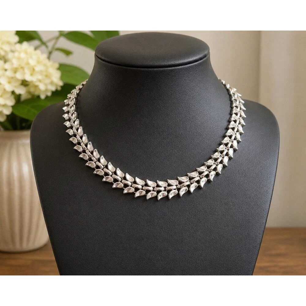 Vintage Trifari Pat Pend Silver Tone Leaf Link Necklace Mid Century Signed